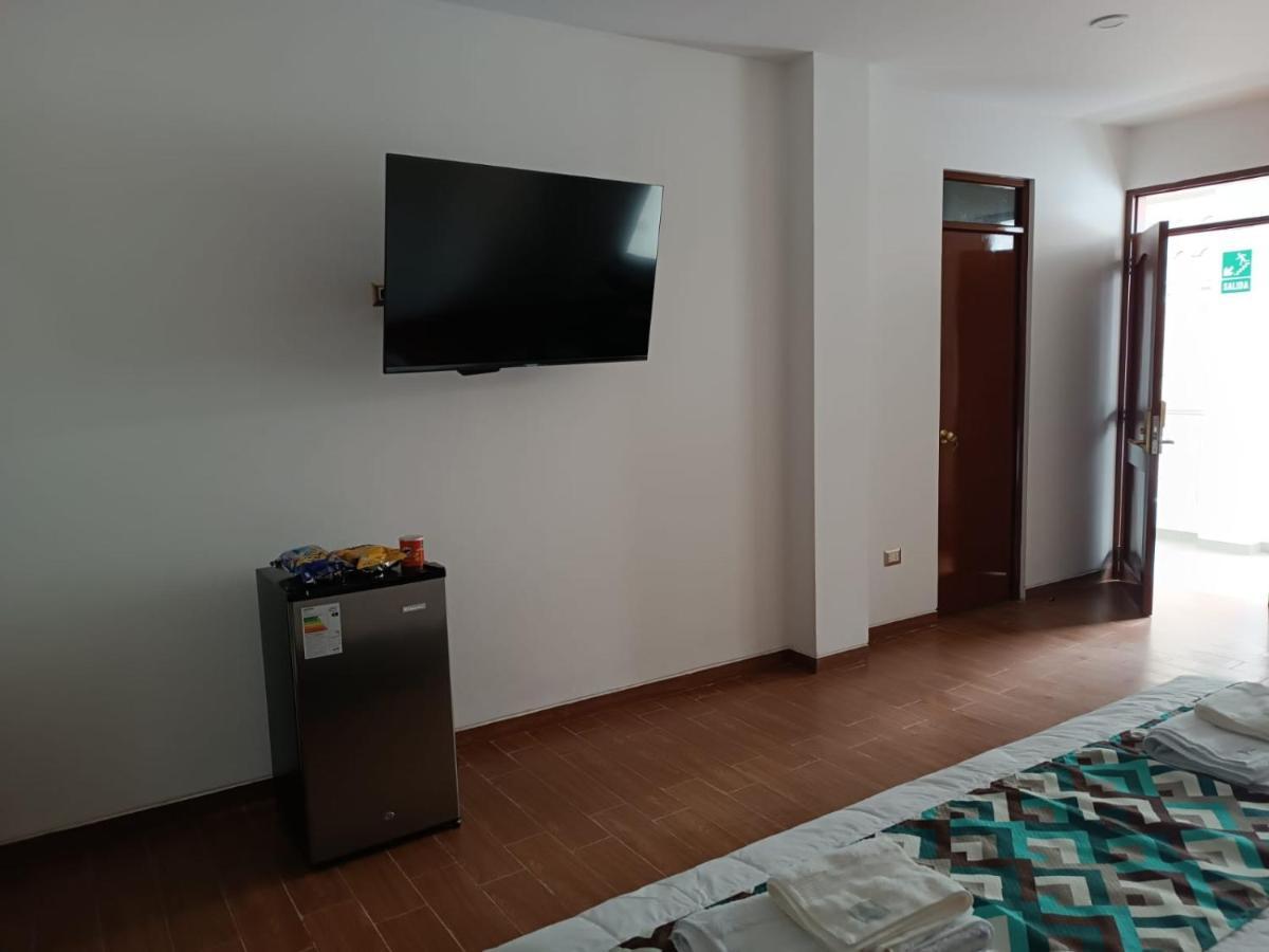 Hotel El Bosque Хаэн Экстерьер фото