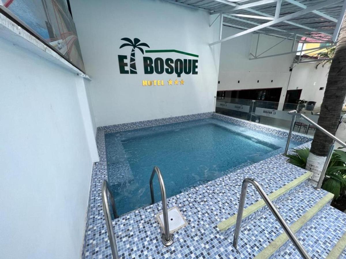 Hotel El Bosque Хаэн Экстерьер фото